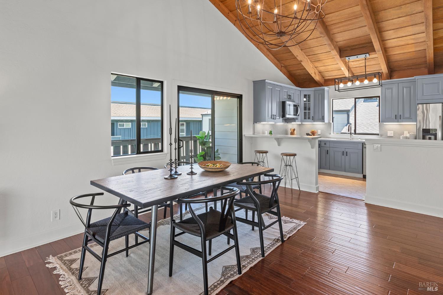Detail Gallery Image 8 of 27 For 805 S Eliseo Dr #1,  Greenbrae,  CA 94904 - 3 Beds | 1/1 Baths