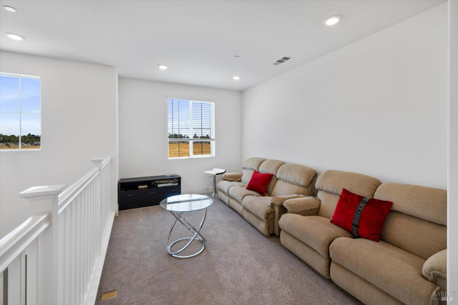 Detail Gallery Image 32 of 71 For 1328 Horizon Cir, Fairfield,  CA 94533 - 4 Beds | 3 Baths