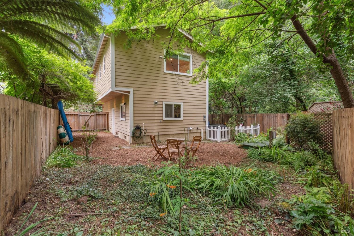 Detail Gallery Image 21 of 22 For 1011 Center St, Villa Grande,  CA 95486 - 2 Beds | 2 Baths