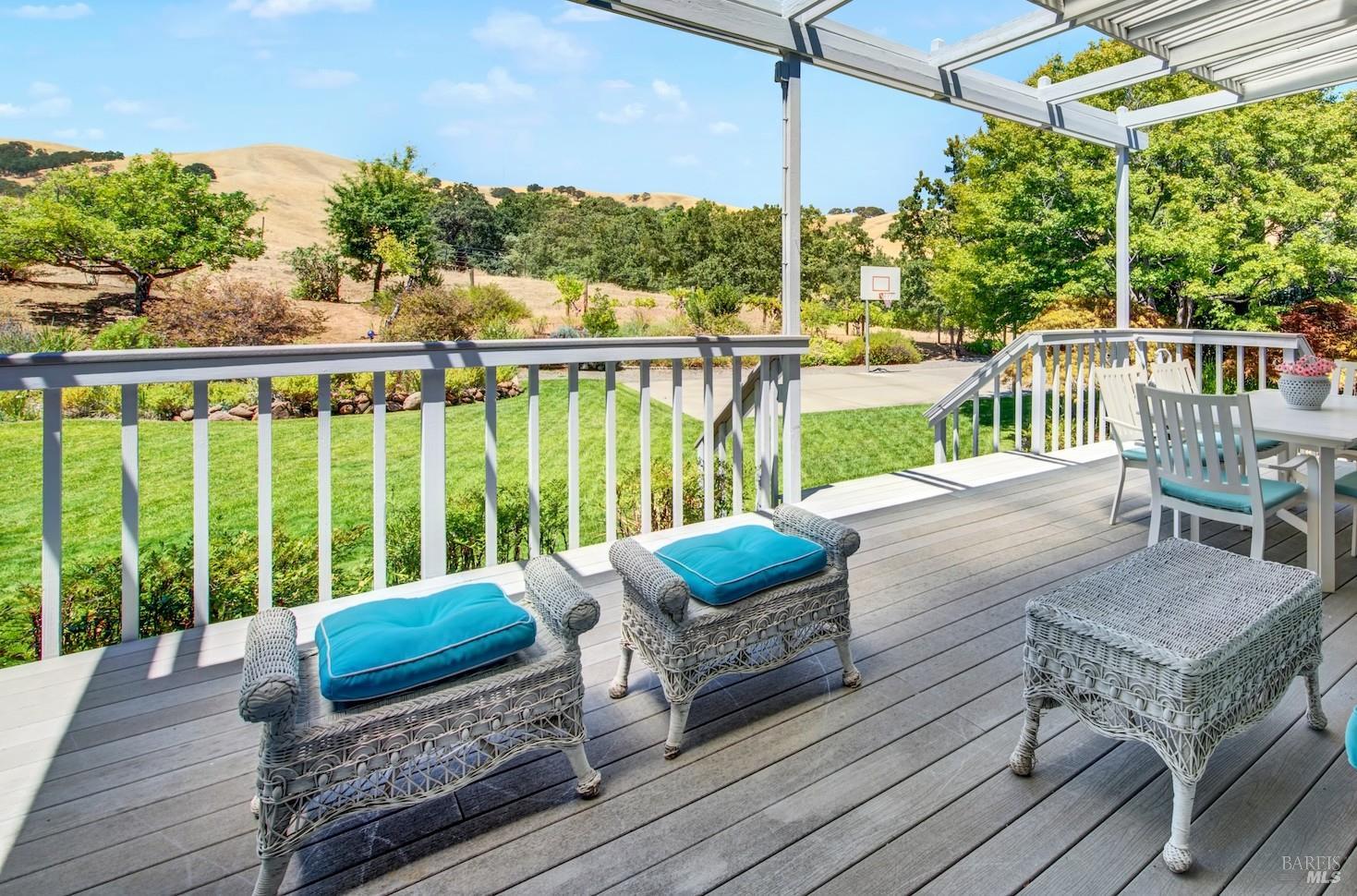 Detail Gallery Image 1 of 71 For 3560 Crownridge Ct, Fairfield,  CA 94534 - 5 Beds | 4 Baths
