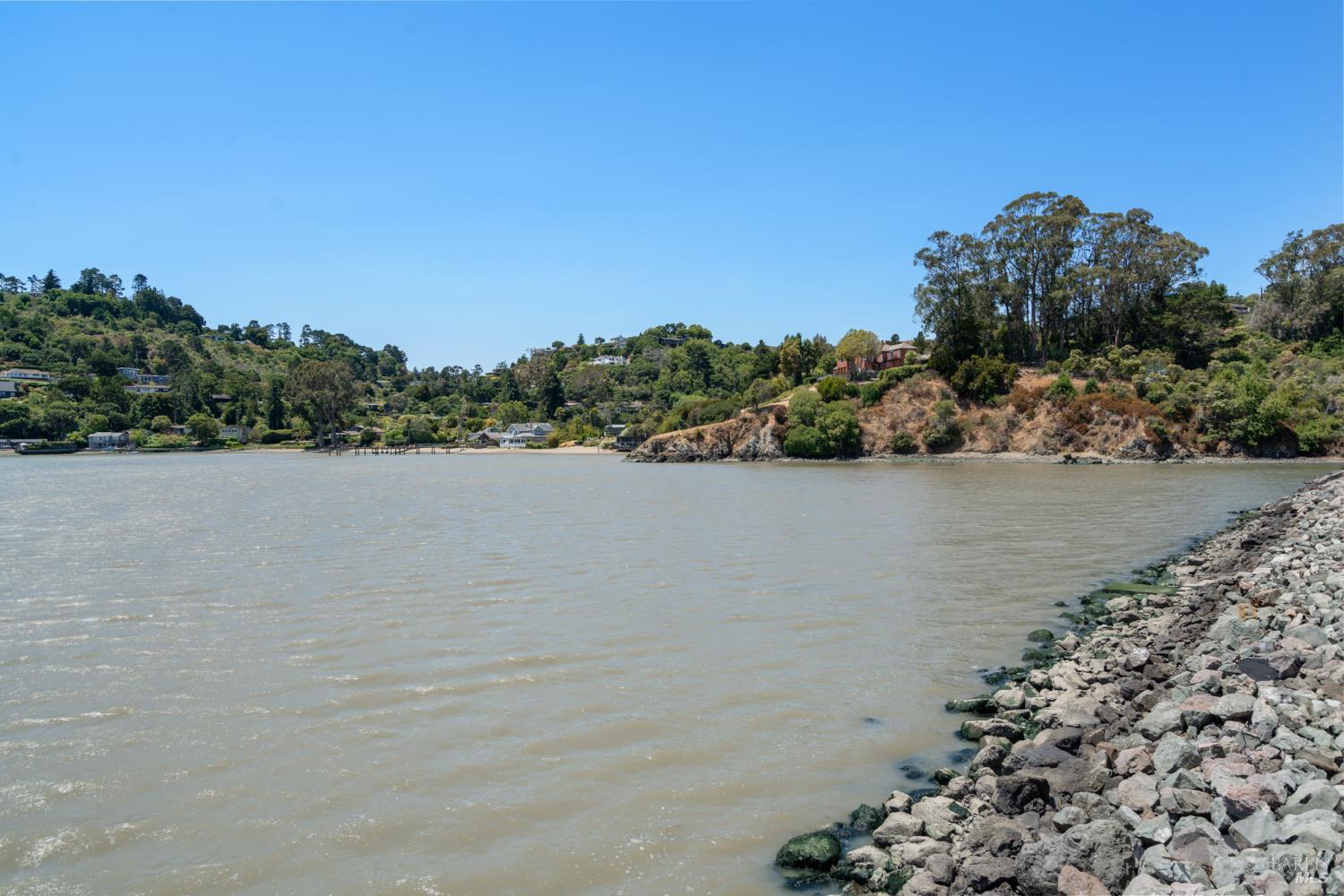 Detail Gallery Image 35 of 40 For 79 Trinidad Dr, Tiburon,  CA 94920 - 5 Beds | 4/1 Baths