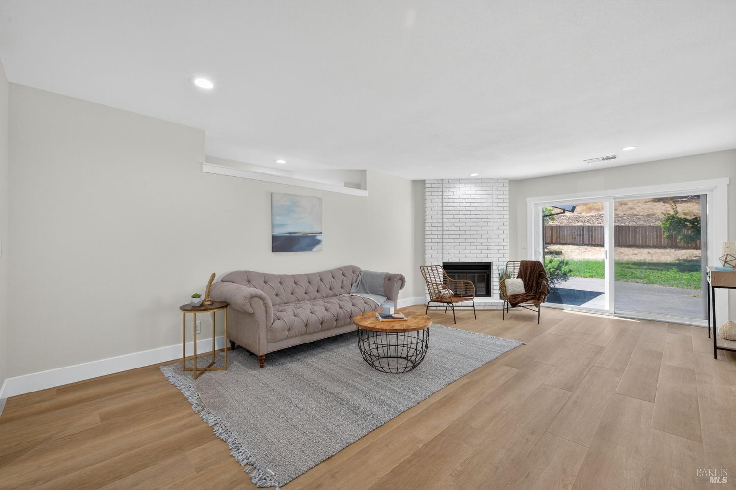 Detail Gallery Image 12 of 48 For 780 Rose Dr, Benicia,  CA 94510 - 3 Beds | 2 Baths