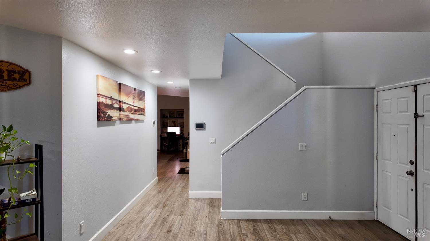 Detail Gallery Image 4 of 25 For 1420 Oak Haven Way, Antioch,  CA 94531 - 4 Beds | 2/1 Baths