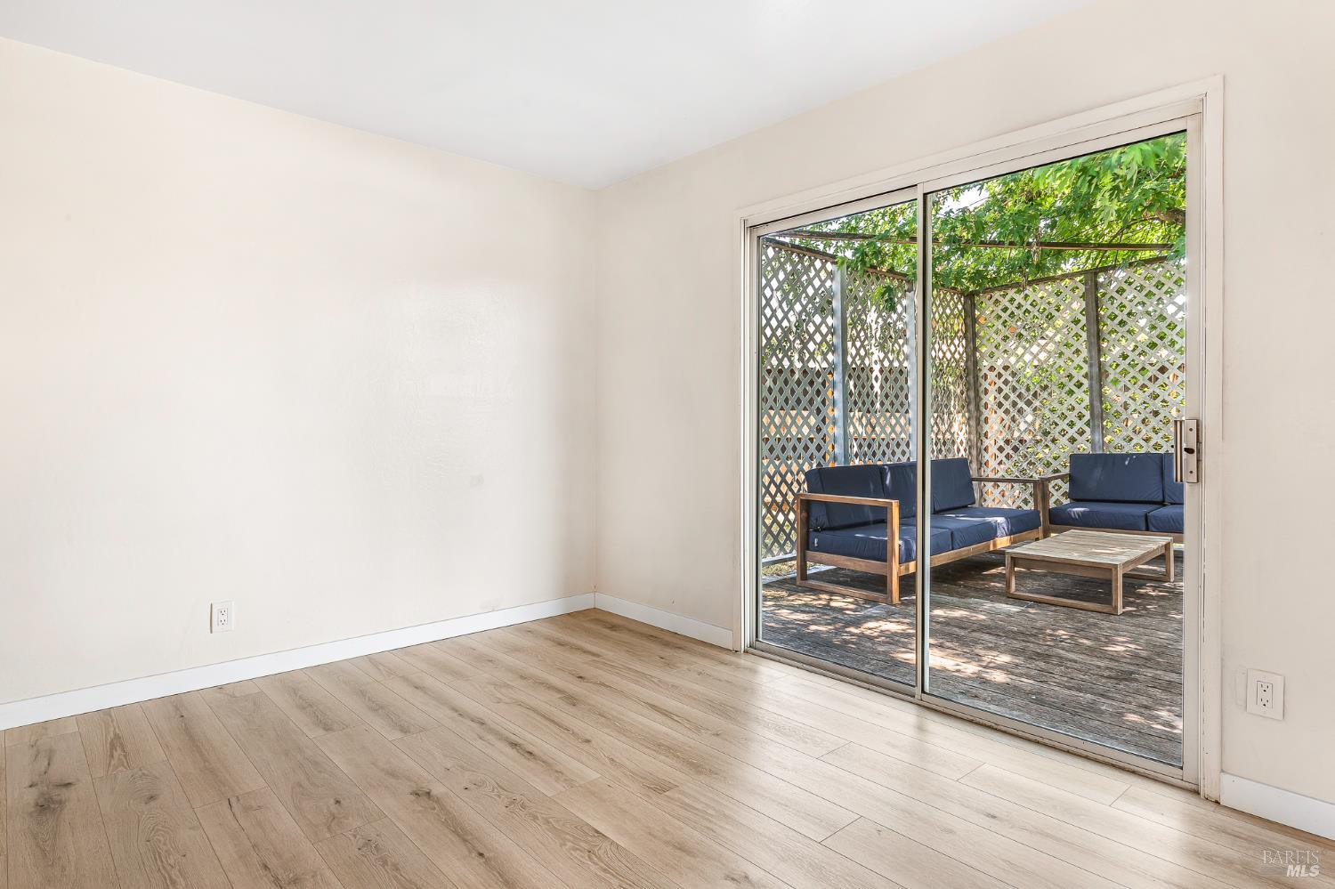 Detail Gallery Image 36 of 58 For 401 Arlen Dr, Rohnert Park,  CA 94928 - 3 Beds | 2 Baths