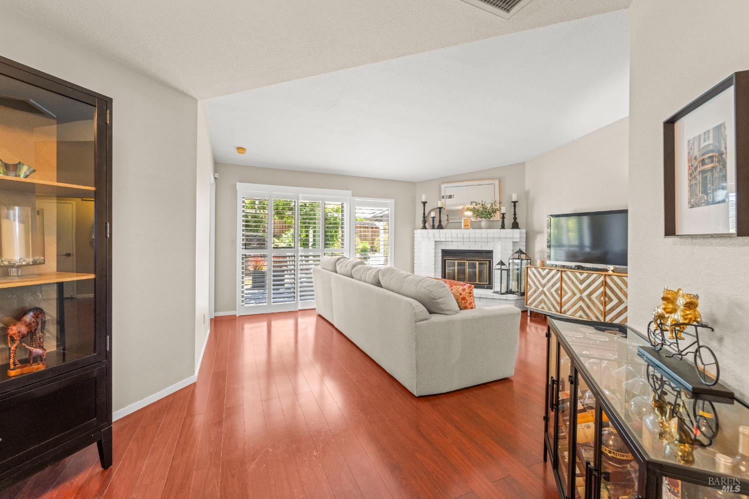 Detail Gallery Image 12 of 41 For 373 Clydesdale Dr, Vallejo,  CA 94591 - 3 Beds | 2 Baths