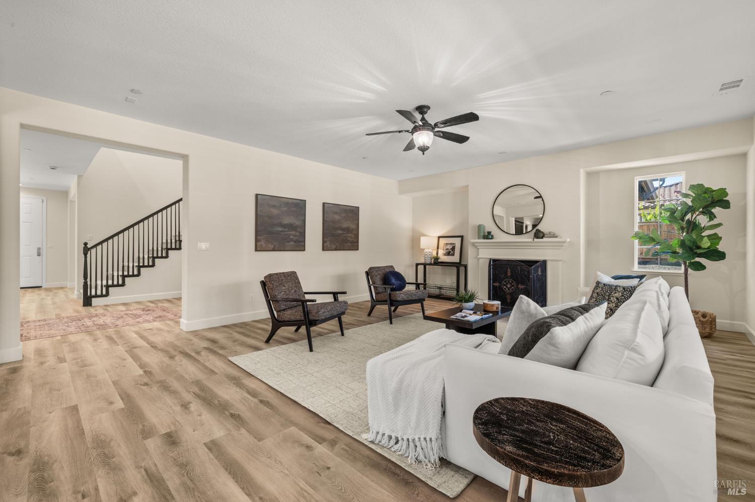Detail Gallery Image 24 of 88 For 685 Elderberry Loop, Vacaville,  CA 95688 - 5 Beds | 4/1 Baths