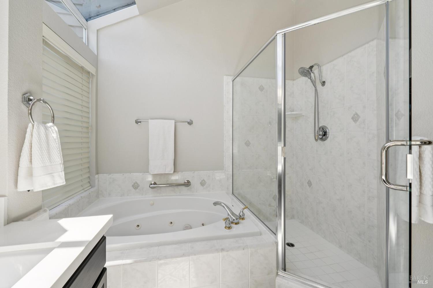 Detail Gallery Image 37 of 43 For 12 Birnam Wood Ct, Petaluma,  CA 94954 - 3 Beds | 2/1 Baths