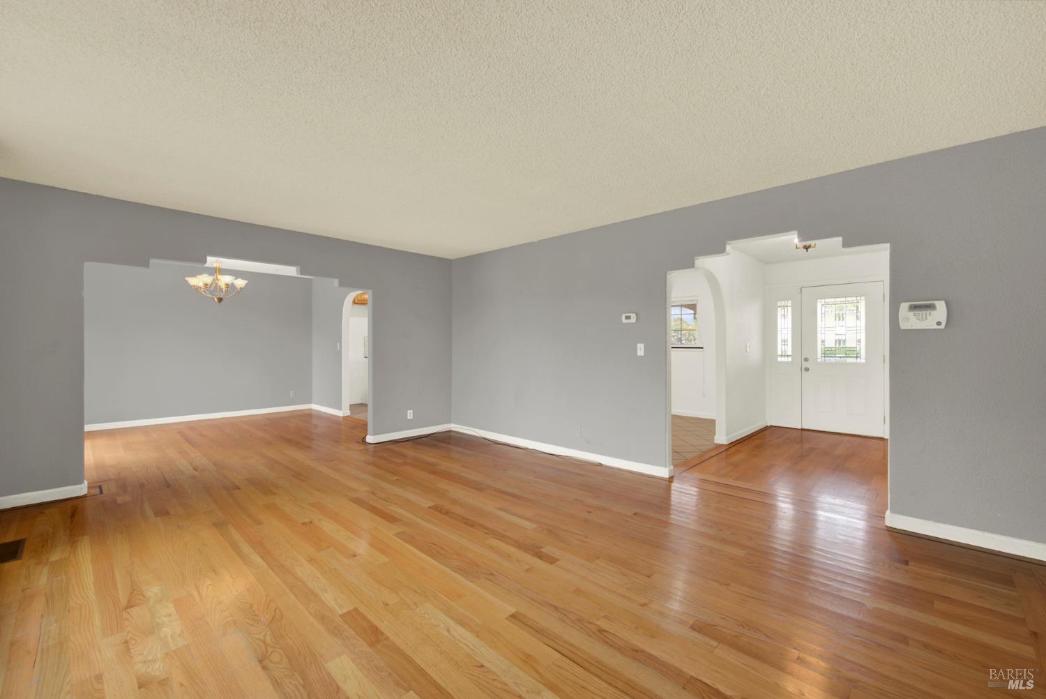 Detail Gallery Image 7 of 62 For 112 Picadilly Cir, Vallejo,  CA 94591 - 4 Beds | 3 Baths