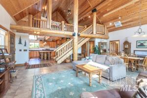 Detail Gallery Image 3 of 34 For 33364 State Highway 44 Unkn, Shingletown,  CA 96088 - 2 Beds | 2/1 Baths