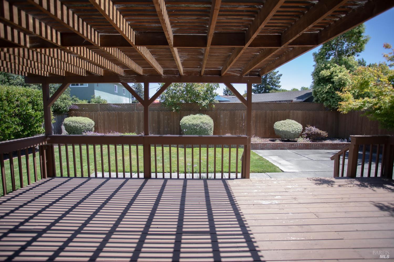 Detail Gallery Image 28 of 39 For 1688 Kearny Ct, Petaluma,  CA 94954 - 5 Beds | 2/1 Baths