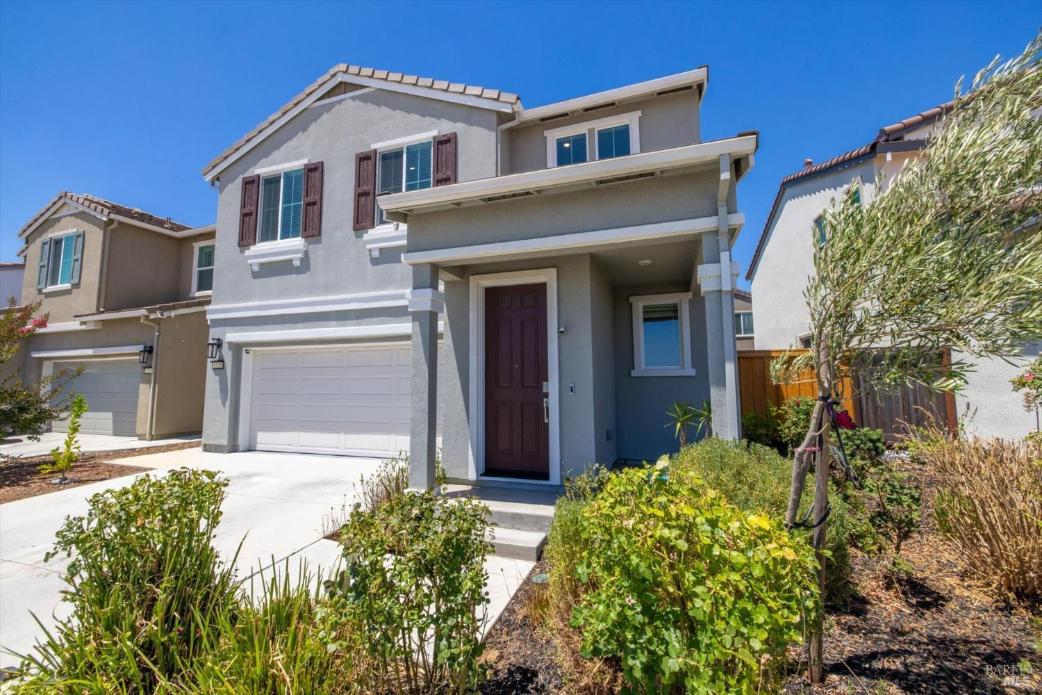 Detail Gallery Image 5 of 71 For 1328 Horizon Cir, Fairfield,  CA 94533 - 4 Beds | 3 Baths
