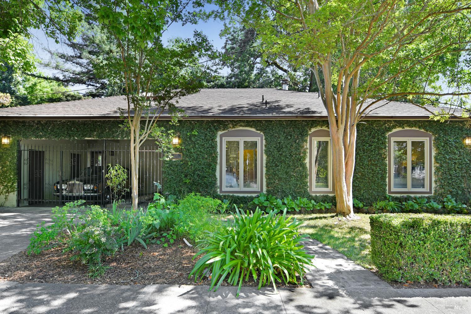 Detail Gallery Image 23 of 25 For 255 E Napa St, Sonoma,  CA 95476 - 2 Beds | 2 Baths