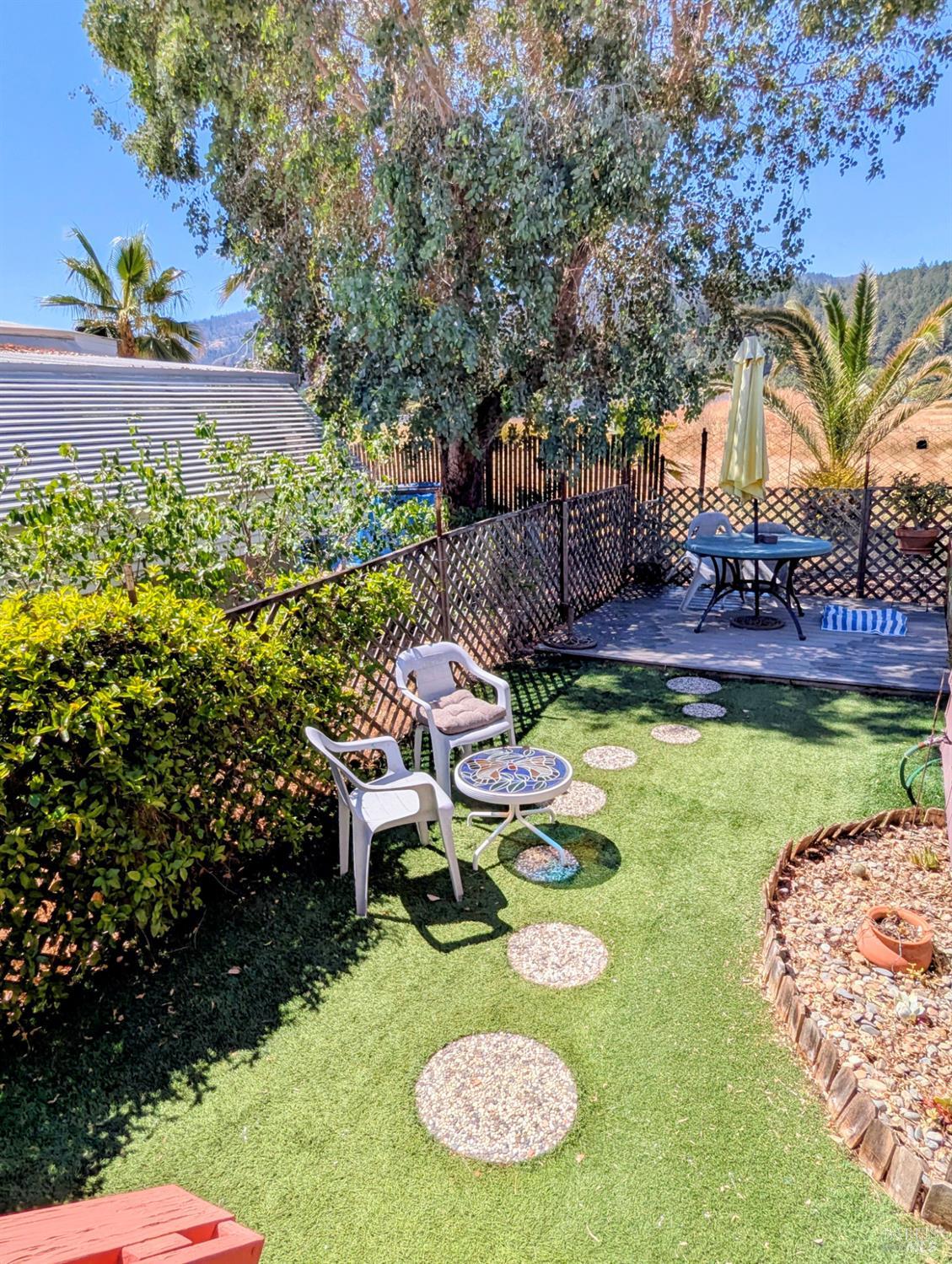 Detail Gallery Image 4 of 18 For 937 Champagne Cir, Calistoga,  CA 94515 - 2 Beds | 2 Baths