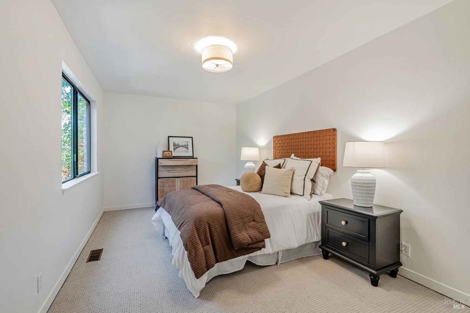 Detail Gallery Image 18 of 30 For 352 Laurel Ave, Novato,  CA 94945 - 4 Beds | 2/1 Baths