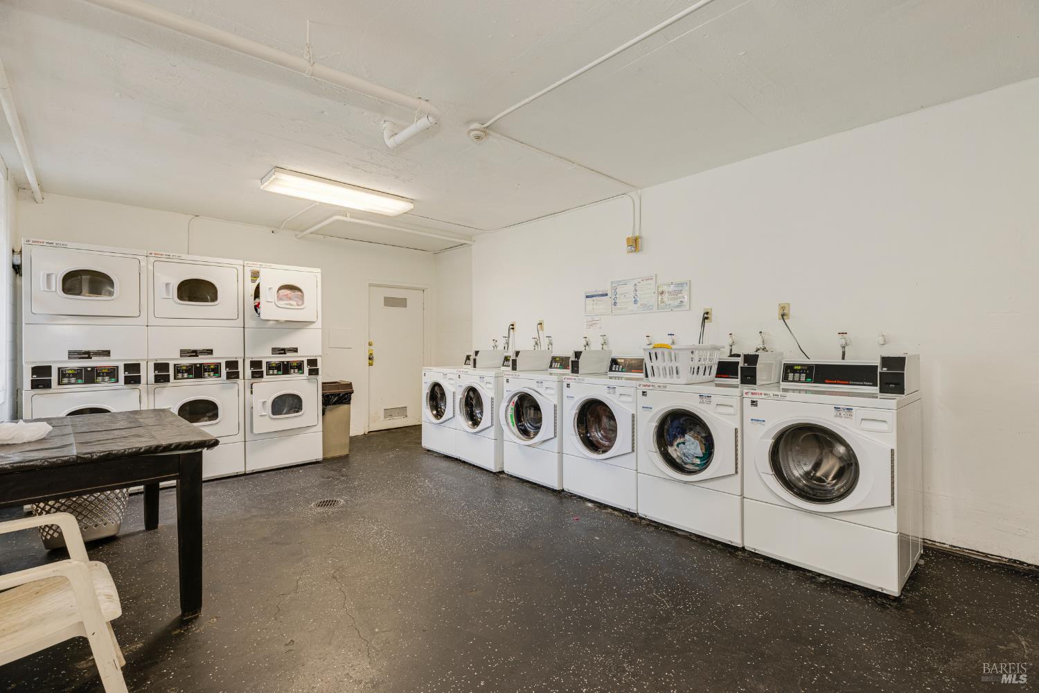 Detail Gallery Image 30 of 33 For 1550 Center Rd #45,  Novato,  CA 94947 - 2 Beds | 1/1 Baths