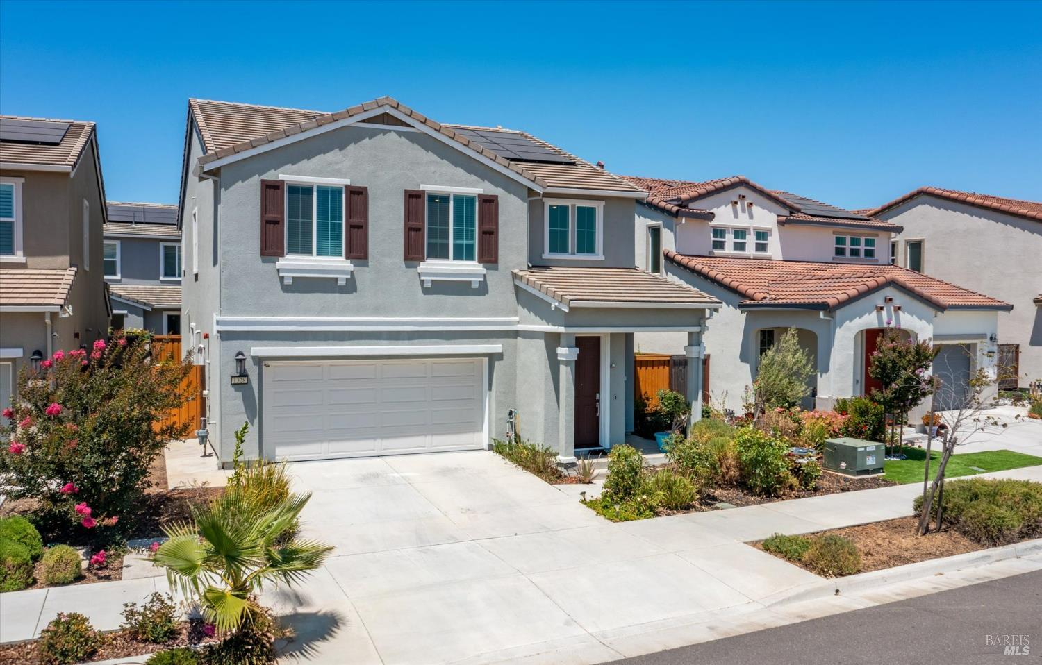 Detail Gallery Image 8 of 71 For 1328 Horizon Cir, Fairfield,  CA 94533 - 4 Beds | 3 Baths