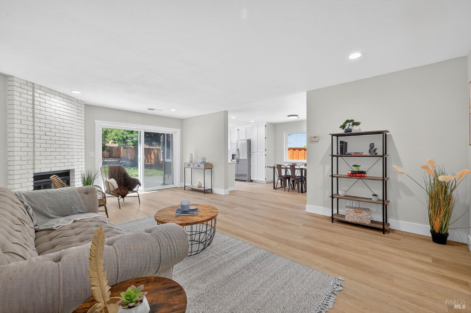 Detail Gallery Image 18 of 48 For 780 Rose Dr, Benicia,  CA 94510 - 3 Beds | 2 Baths