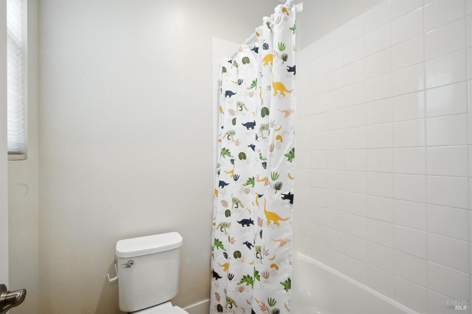 Detail Gallery Image 32 of 35 For 2931 Liscum St, Santa Rosa,  CA 95407 - 3 Beds | 2/1 Baths