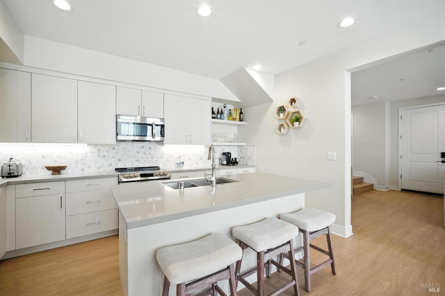 Detail Gallery Image 21 of 35 For 2931 Liscum St, Santa Rosa,  CA 95407 - 3 Beds | 2/1 Baths