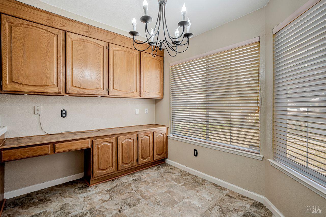 Detail Gallery Image 12 of 36 For 812 Sonnet Dr, Vacaville,  CA 95687 - 3 Beds | 2 Baths