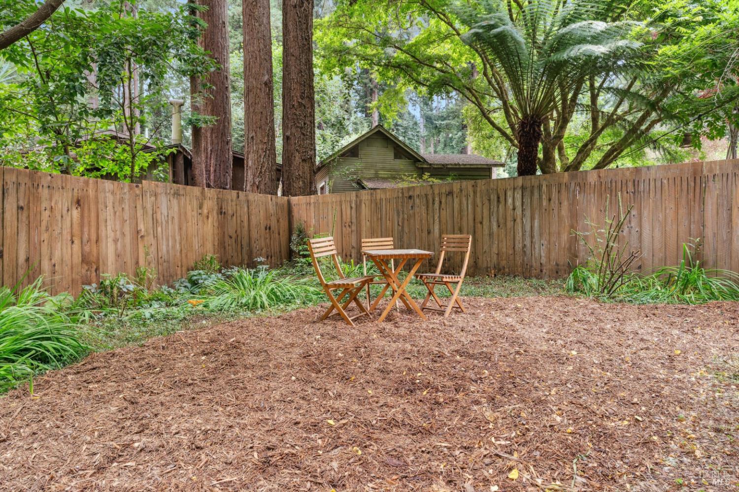 Detail Gallery Image 18 of 22 For 1011 Center St, Villa Grande,  CA 95486 - 2 Beds | 2 Baths
