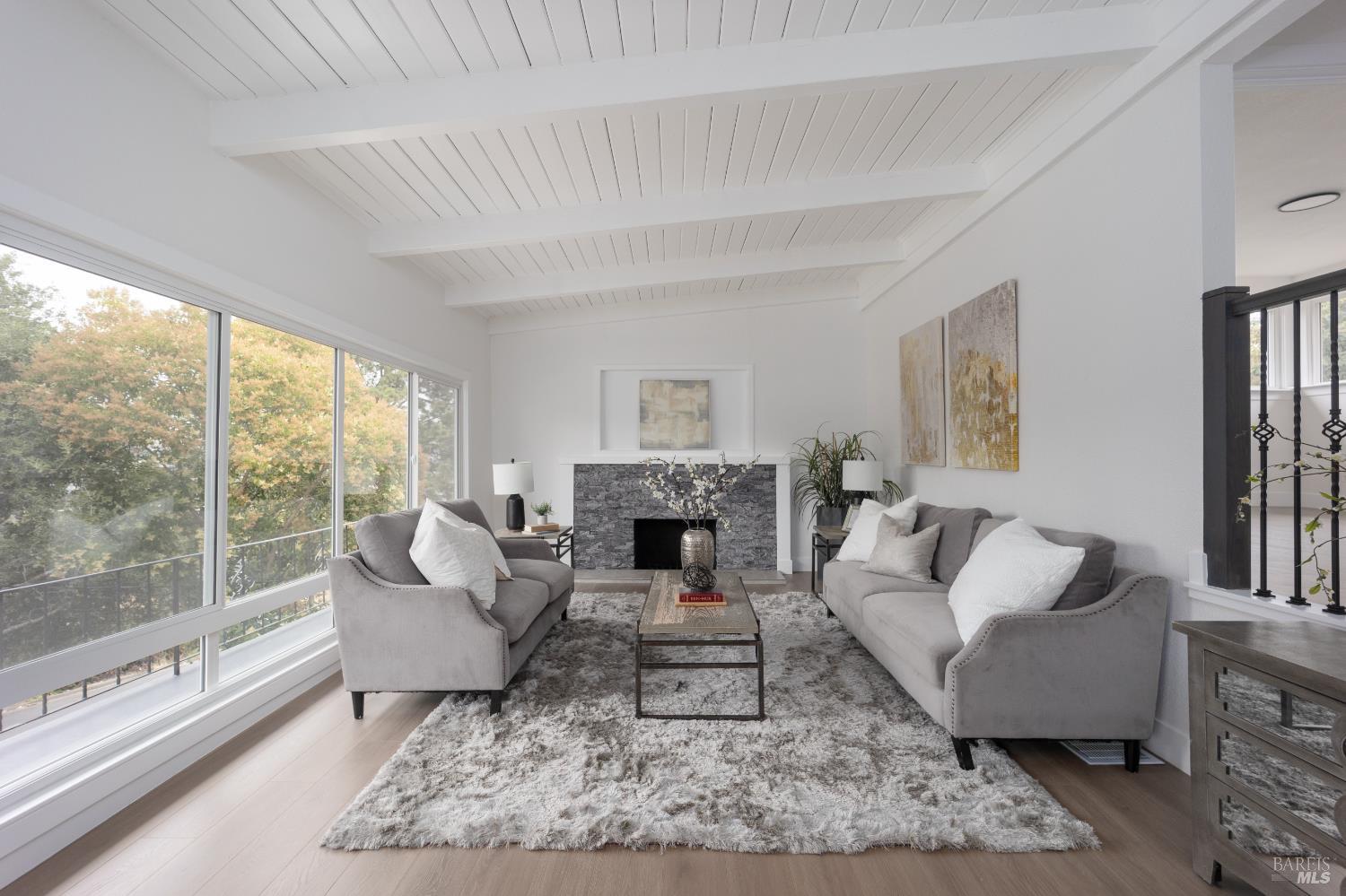 Detail Gallery Image 6 of 27 For 247 Coughlan St, Vallejo,  CA 94590 - 3 Beds | 2 Baths