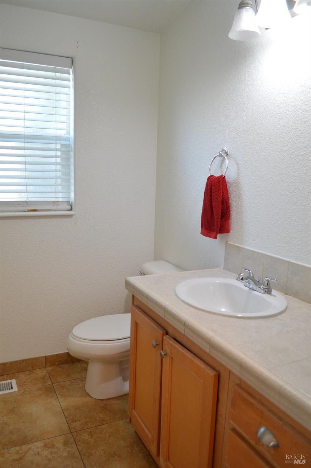 Detail Gallery Image 12 of 16 For 2475 N State St 13, Ukiah,  CA 95482 - 1 Beds | 1 Baths