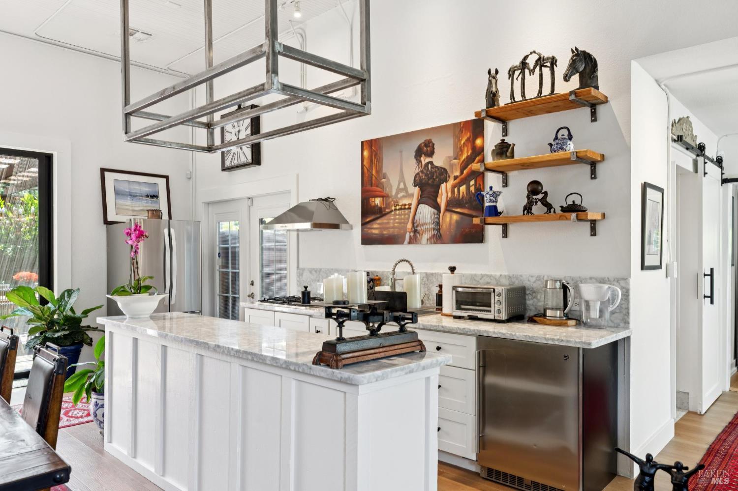 Detail Gallery Image 14 of 43 For 307 Bodega Ave, Petaluma,  CA 94952 - 2 Beds | 2 Baths