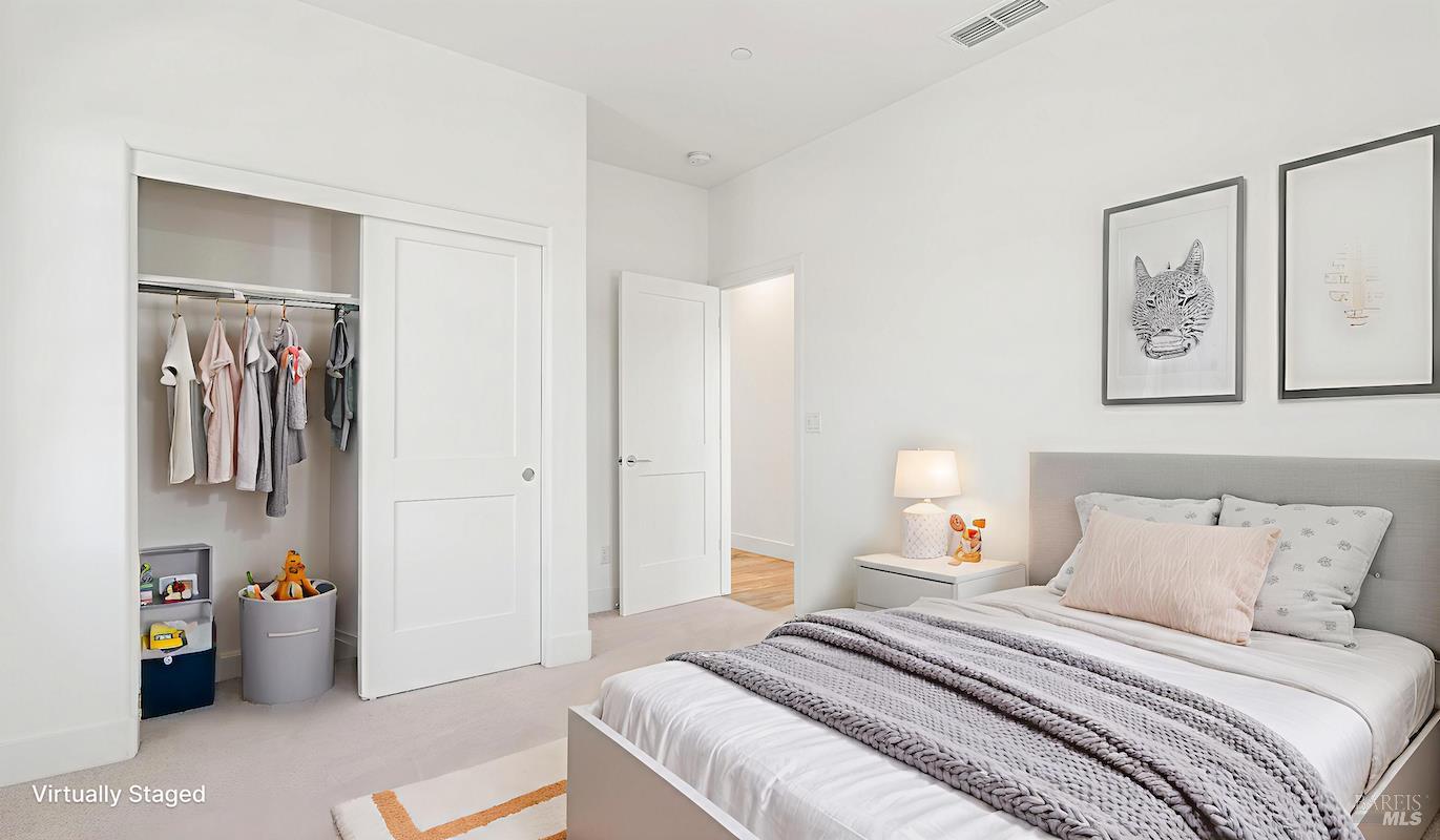 Detail Gallery Image 47 of 81 For 1421 Oak Cir, Rohnert Park,  CA 94928 - 4 Beds | 3/1 Baths