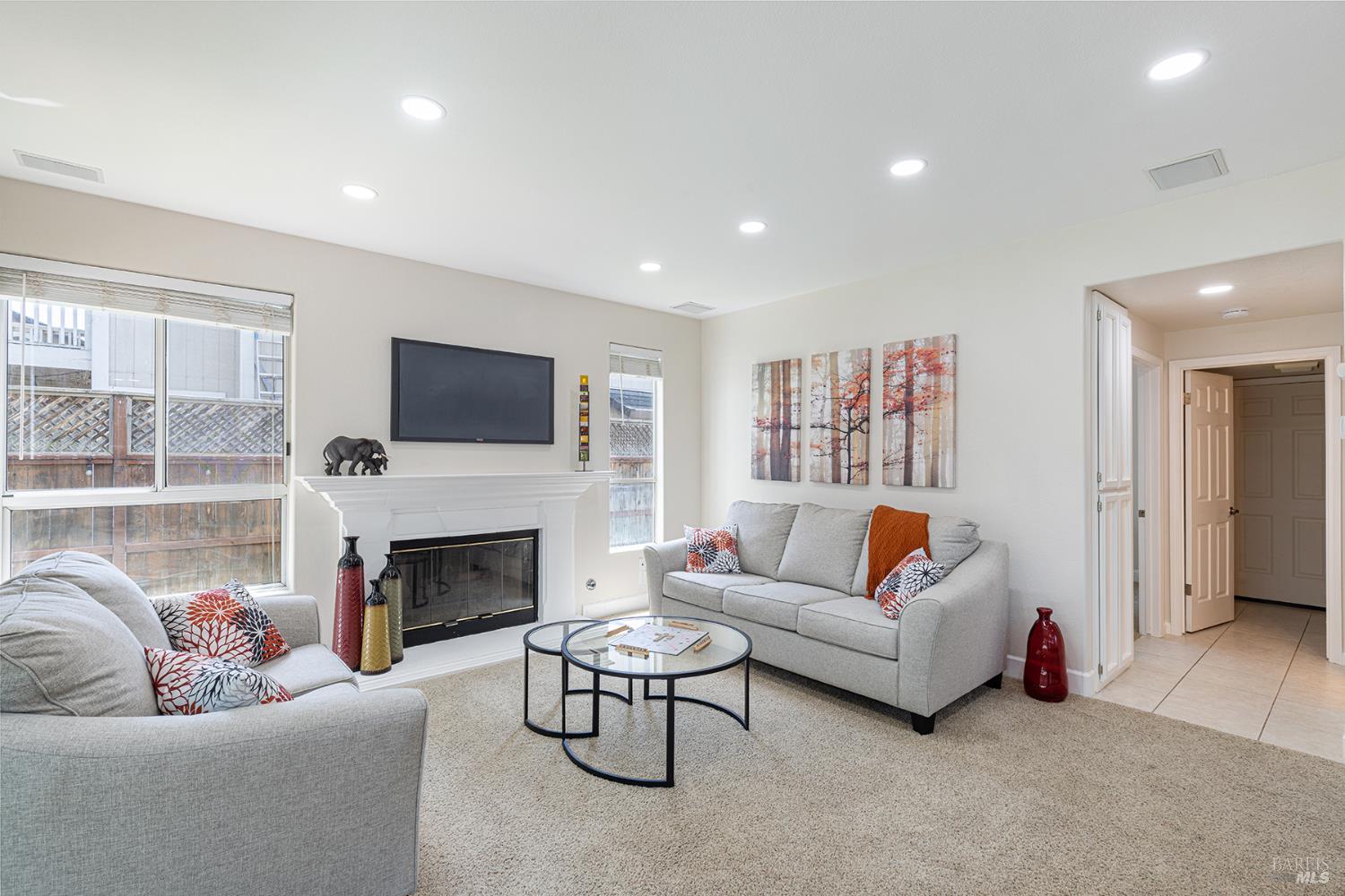 Detail Gallery Image 17 of 45 For 2285 Dancing Penny Way, Santa Rosa,  CA 95403 - 4 Beds | 2/1 Baths