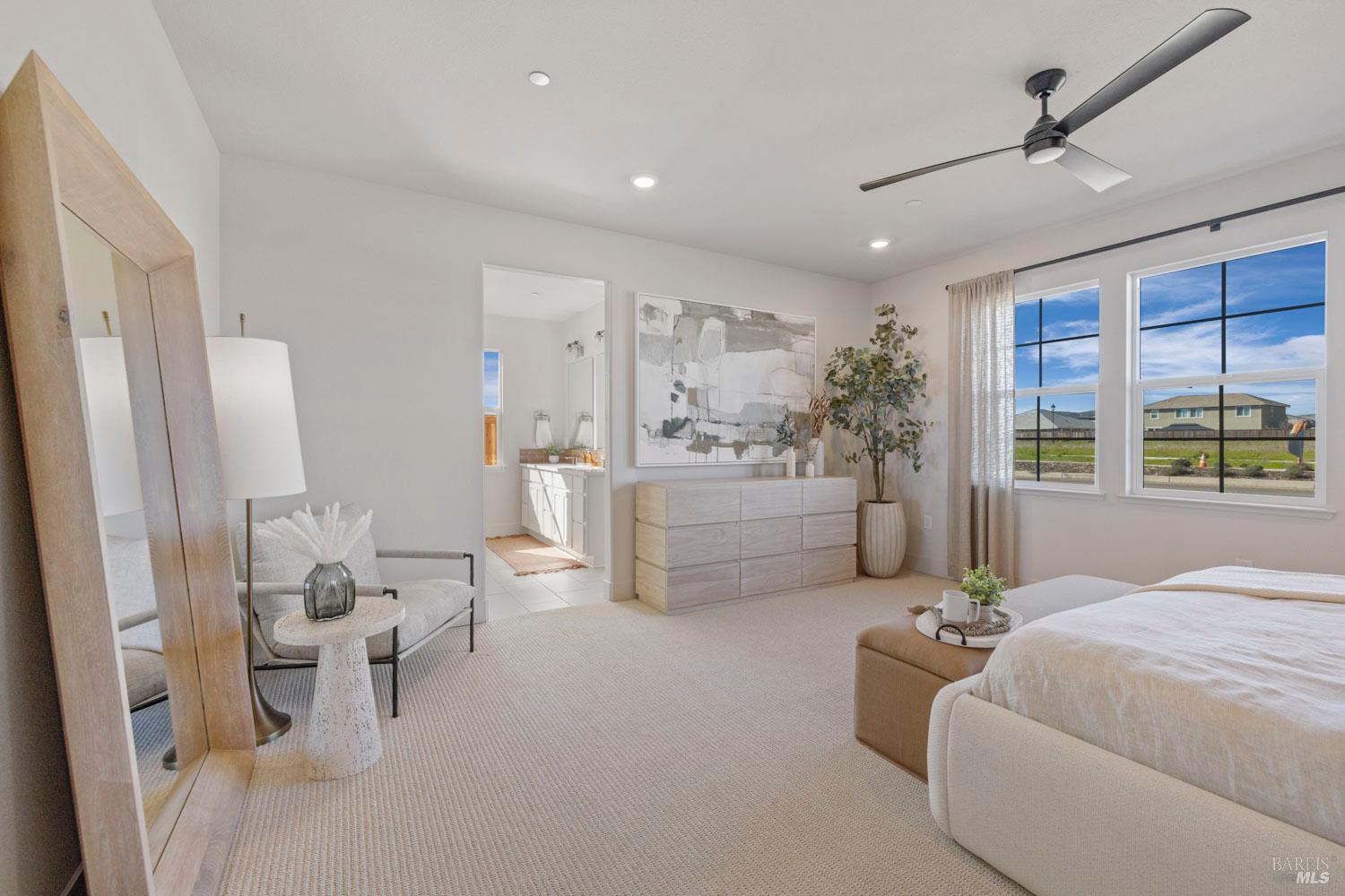 Detail Gallery Image 9 of 55 For 969 Carroll Way, Vacaville,  CA 95687 - 4 Beds | 2 Baths