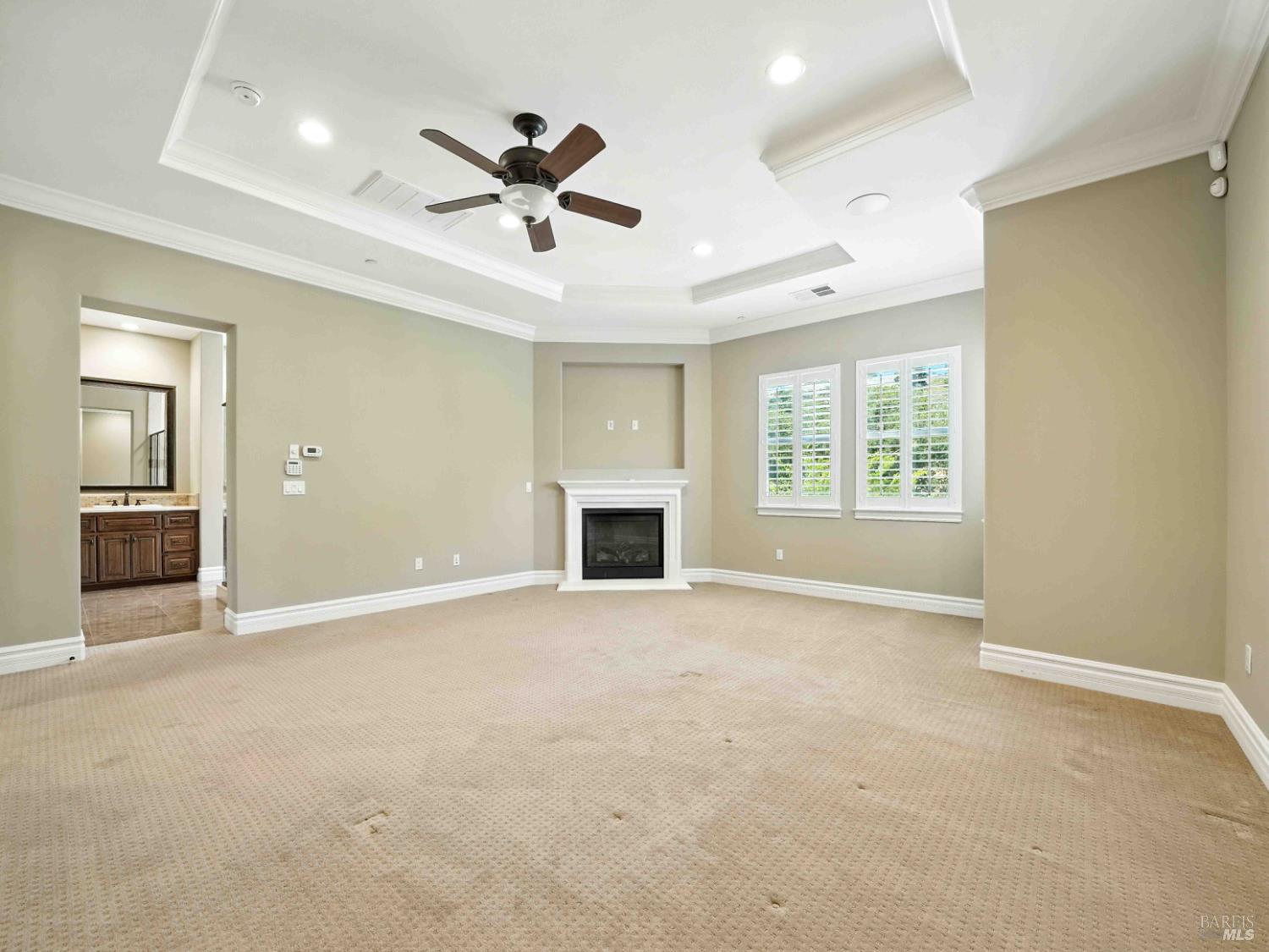 Detail Gallery Image 19 of 37 For 715 Bridle Ridge Dr, Fairfield,  CA 94534 - 5 Beds | 5/1 Baths