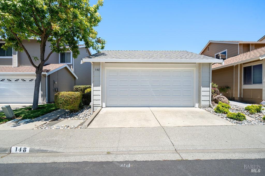 Detail Gallery Image 2 of 27 For 148 Stageline Dr, Vallejo,  CA 94591 - 2 Beds | 1 Baths