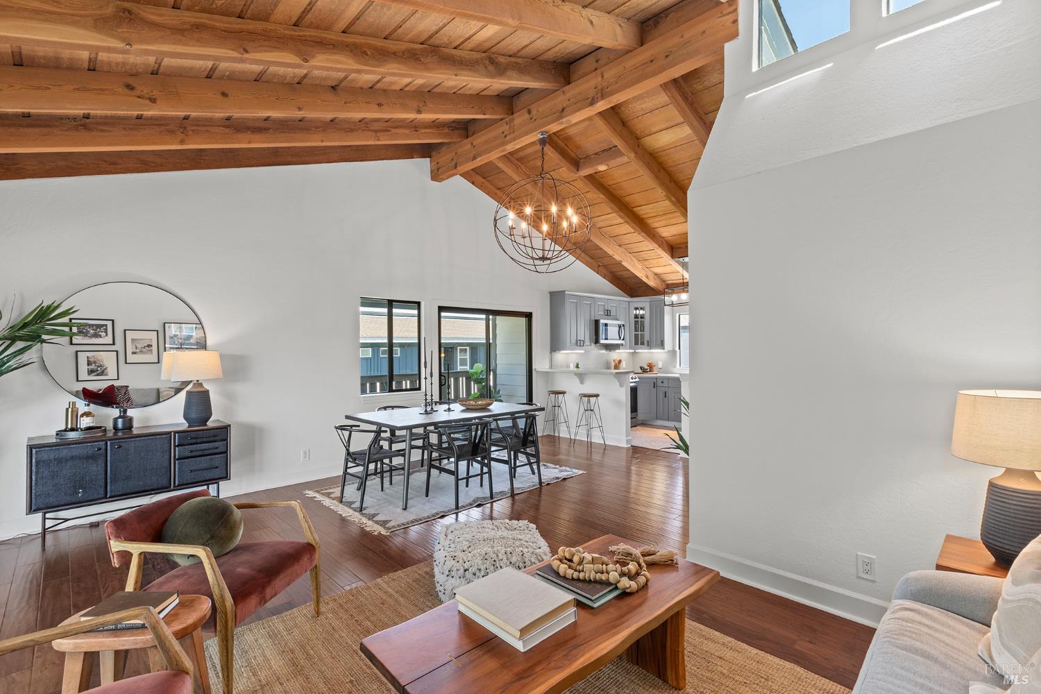 Detail Gallery Image 3 of 27 For 805 S Eliseo Dr #1,  Greenbrae,  CA 94904 - 3 Beds | 1/1 Baths