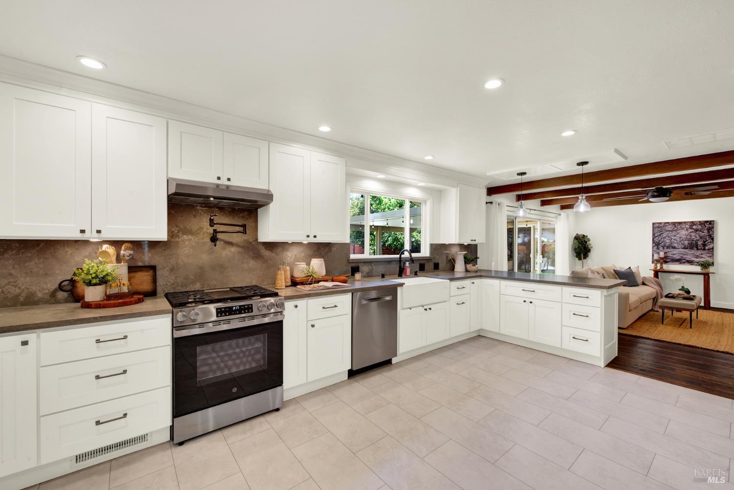 Detail Gallery Image 32 of 99 For 100 Paseo Arboles Unkn, Fairfield,  CA 94534 - 3 Beds | 3 Baths