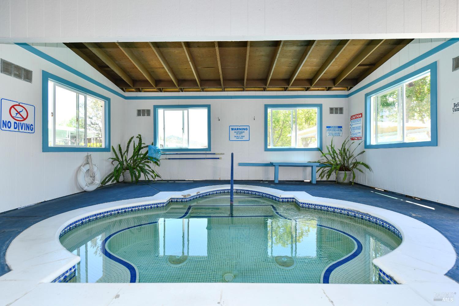 Detail Gallery Image 17 of 18 For 937 Champagne Cir, Calistoga,  CA 94515 - 2 Beds | 2 Baths