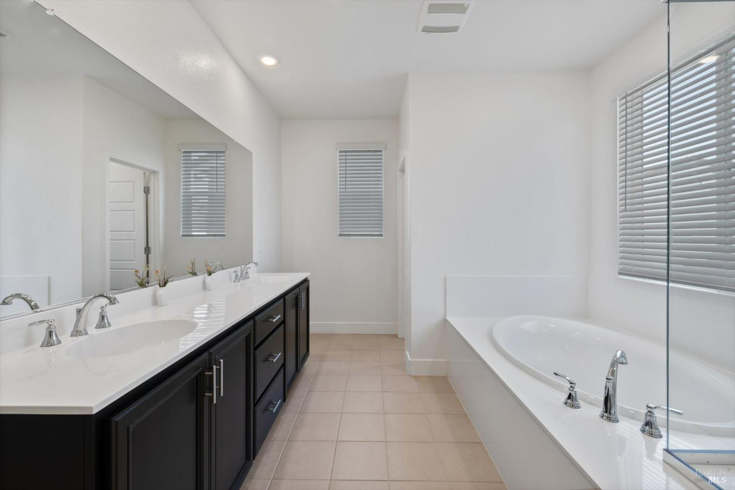 Detail Gallery Image 50 of 71 For 1328 Horizon Cir, Fairfield,  CA 94533 - 4 Beds | 3 Baths