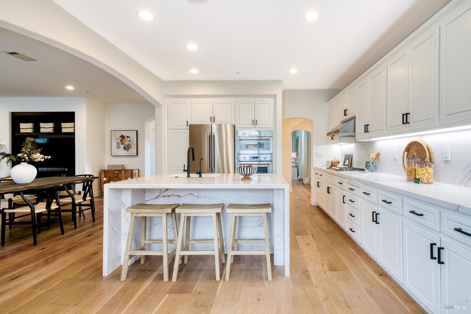 Detail Gallery Image 14 of 35 For 19 Sunny Cove Dr, Novato,  CA 94949 - 4 Beds | 2/1 Baths