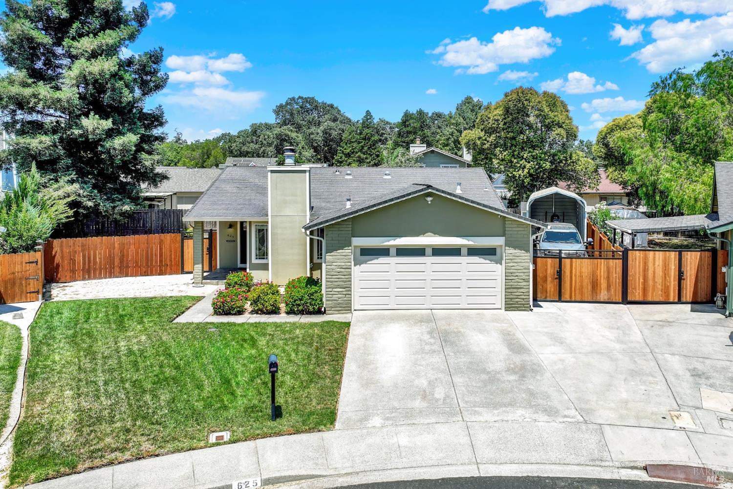 Detail Gallery Image 2 of 78 For 625 Cornell Ct, Vacaville,  CA 95687 - 3 Beds | 2 Baths