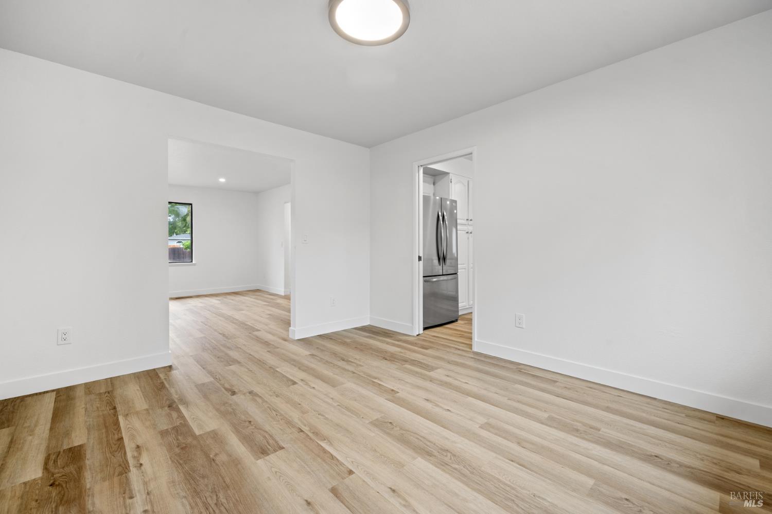 Detail Gallery Image 13 of 36 For 8 Margory Ct, Novato,  CA 94947 - 3 Beds | 2/1 Baths