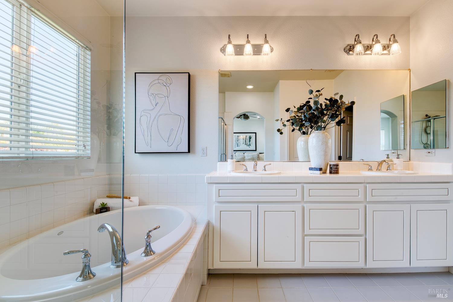 Detail Gallery Image 26 of 35 For 19 Sunny Cove Dr, Novato,  CA 94949 - 4 Beds | 2/1 Baths