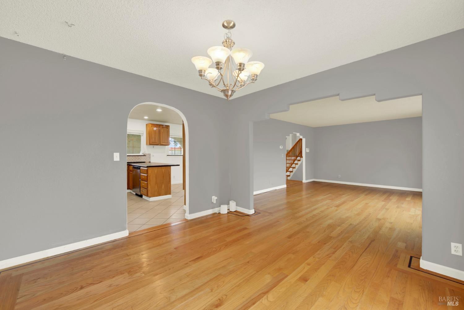 Detail Gallery Image 10 of 62 For 112 Picadilly Cir, Vallejo,  CA 94591 - 4 Beds | 3 Baths