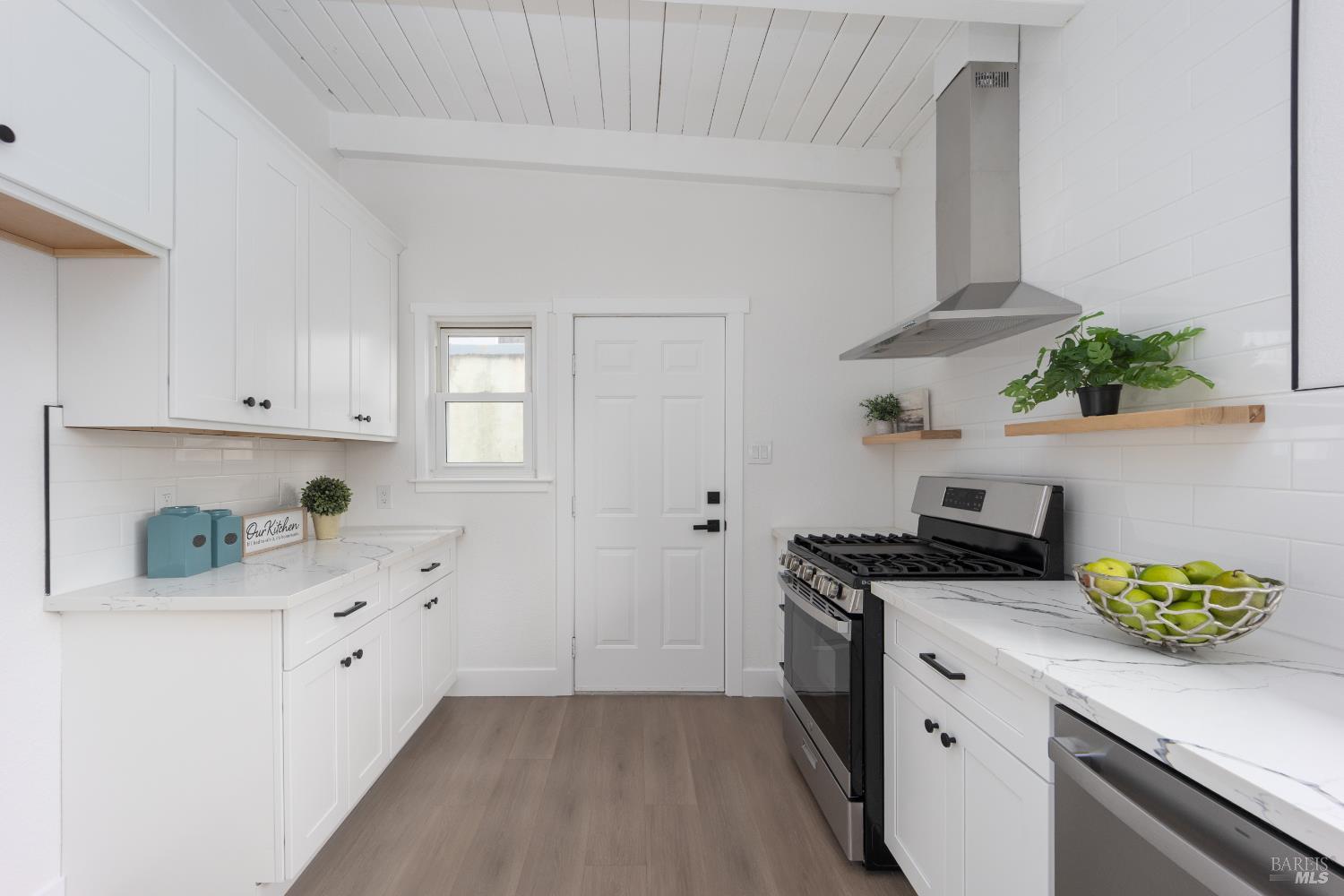 Detail Gallery Image 12 of 27 For 247 Coughlan St, Vallejo,  CA 94590 - 3 Beds | 2 Baths