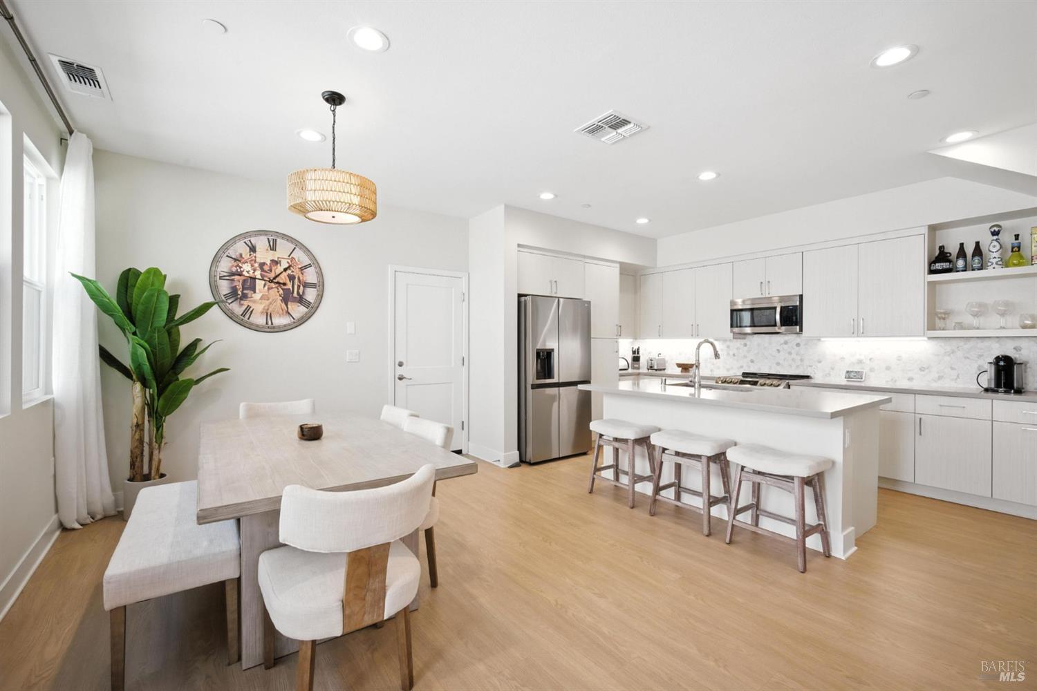 Detail Gallery Image 23 of 35 For 2931 Liscum St, Santa Rosa,  CA 95407 - 3 Beds | 2/1 Baths