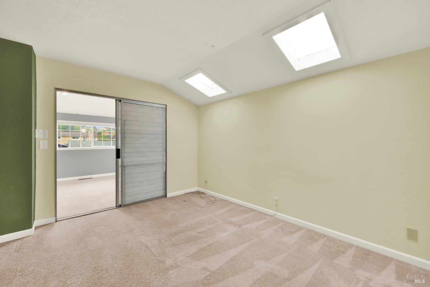 Detail Gallery Image 34 of 62 For 112 Picadilly Cir, Vallejo,  CA 94591 - 4 Beds | 3 Baths