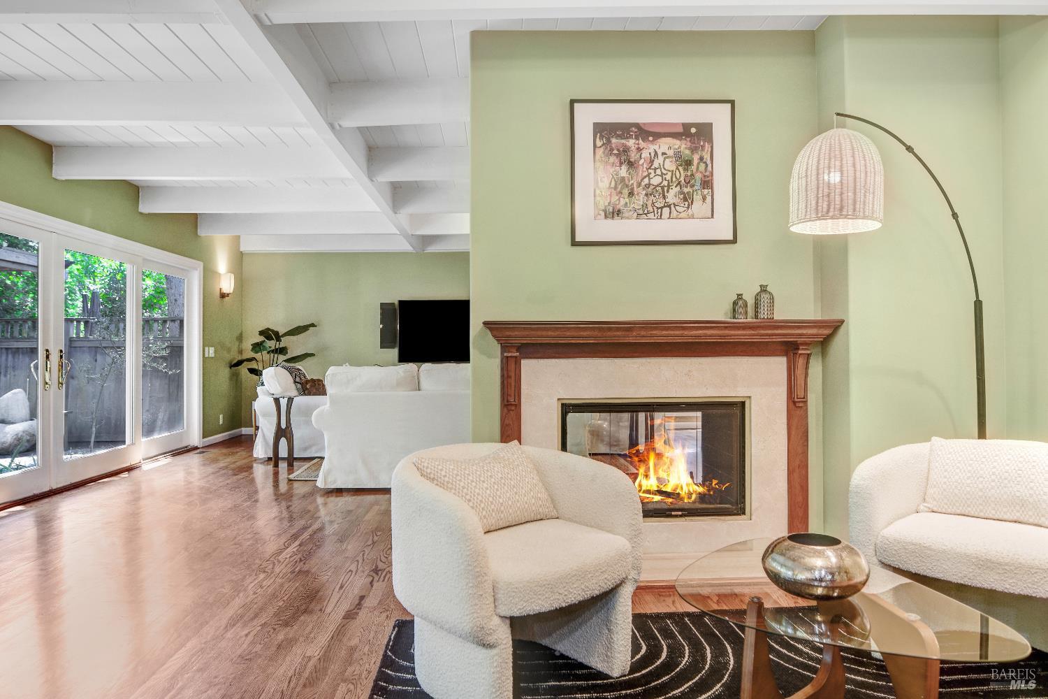 Detail Gallery Image 4 of 25 For 255 E Napa St, Sonoma,  CA 95476 - 2 Beds | 2 Baths