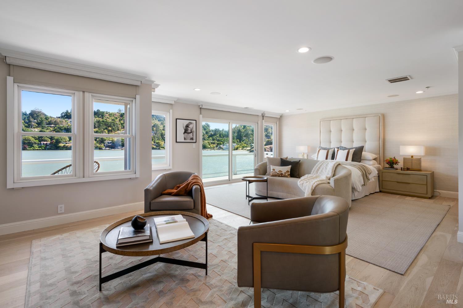 Detail Gallery Image 16 of 40 For 79 Trinidad Dr, Tiburon,  CA 94920 - 5 Beds | 4/1 Baths