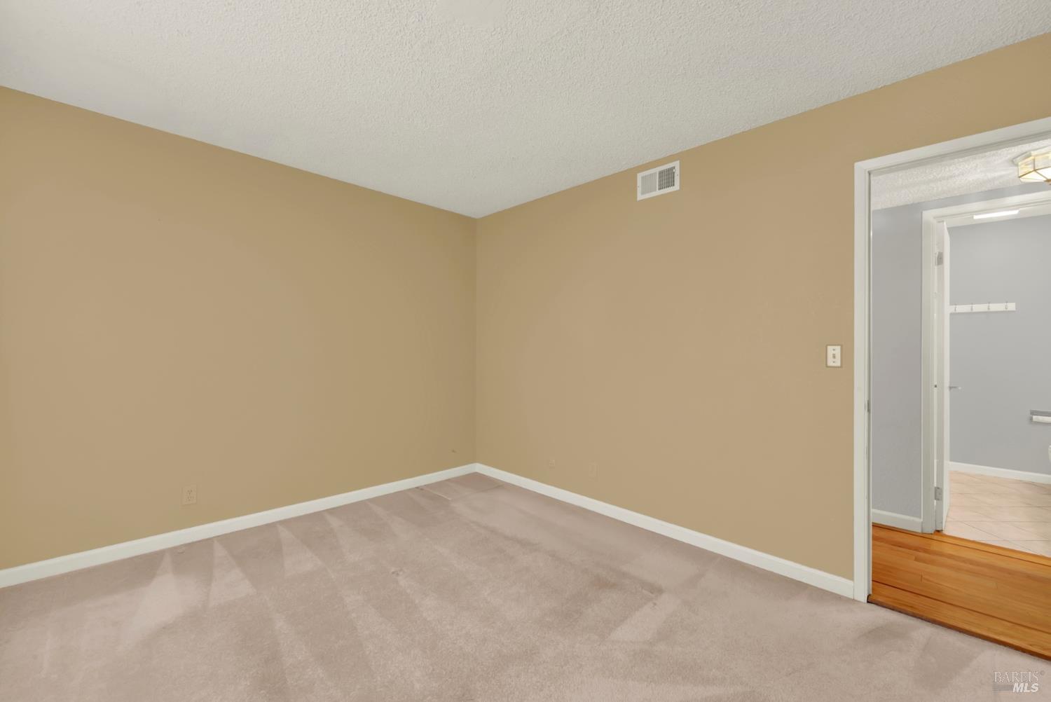 Detail Gallery Image 23 of 62 For 112 Picadilly Cir, Vallejo,  CA 94591 - 4 Beds | 3 Baths