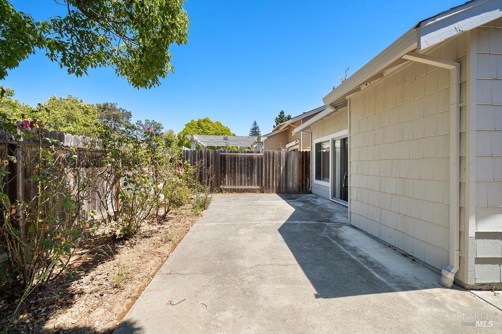 Detail Gallery Image 22 of 27 For 148 Stageline Dr, Vallejo,  CA 94591 - 2 Beds | 1 Baths
