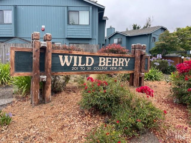 Detail Gallery Image 1 of 12 For 309 College View Dr, Rohnert Park,  CA 94928 - 2 Beds | 1/1 Baths